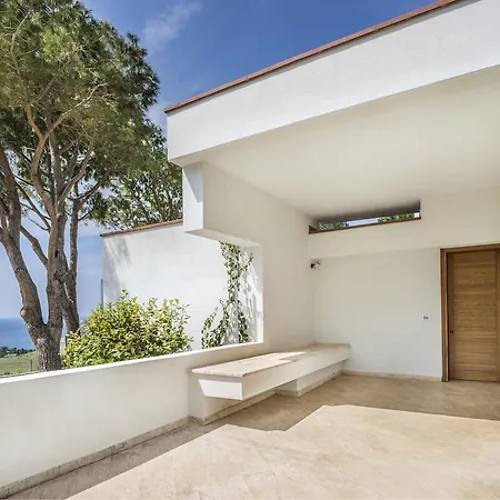 Villa Makarios Macari